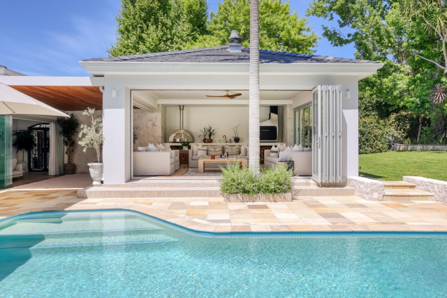 5 Bedroom Property for Sale in Constantia Western Cape